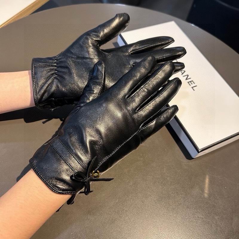 Chanel gloves hm225